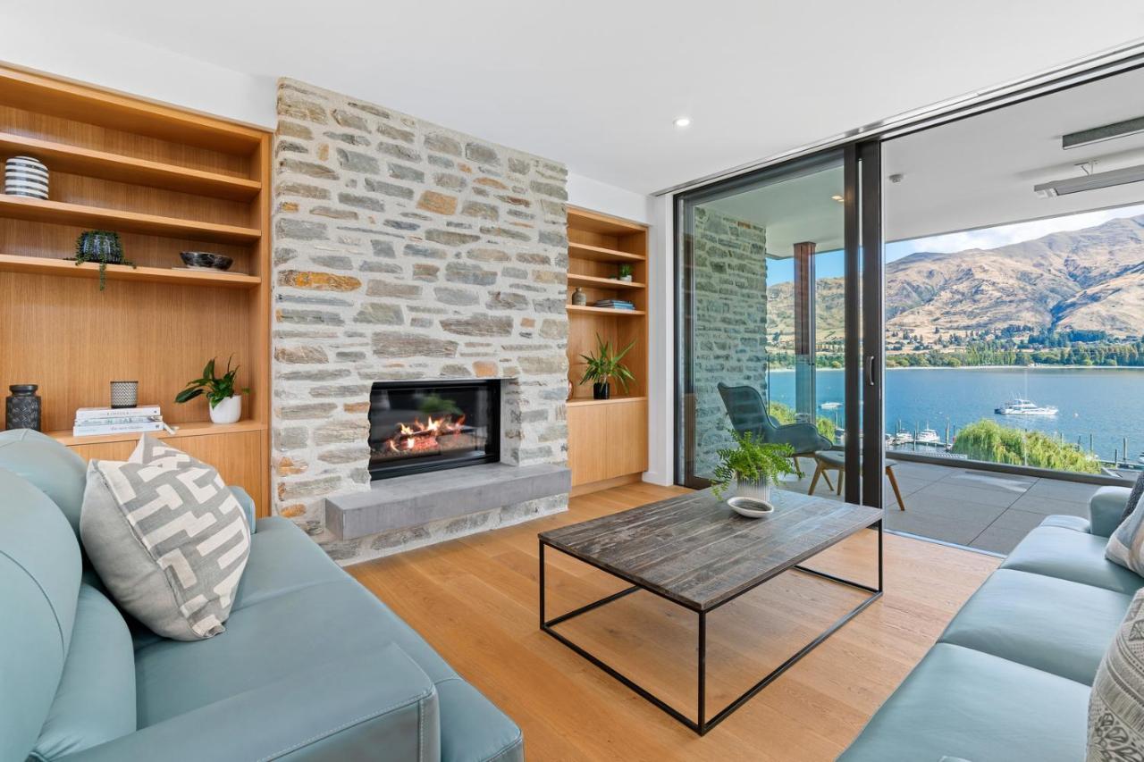Luxurious Lakefront Penthouse Ванака Екстер'єр фото